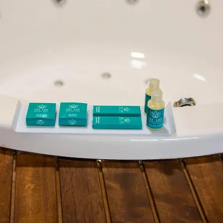 Szálloda The Life & Ankara