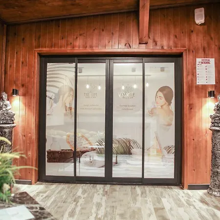 The Life & 3* أنقرة