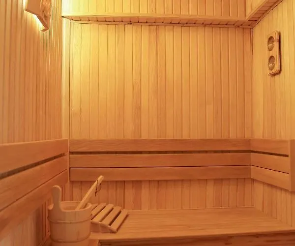 فندق The Life & 3*